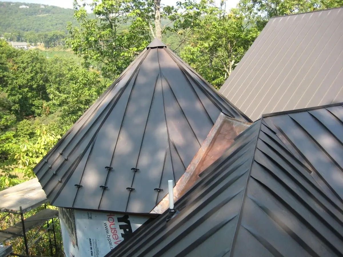 Professional Roof Tarp Installation by Craftsman Roofing in Albertville